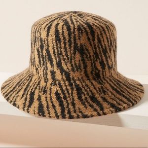 NWT Anthro Finn Cozy Animal Print Bucket Hat